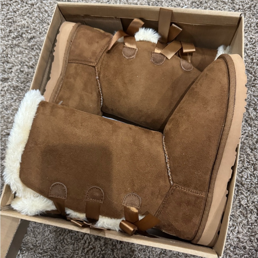 Warm Brown Suede Boots with Fur Lining